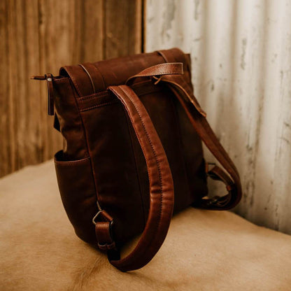 Lake Leather - Plenty - Unisex Large Leather Backpack