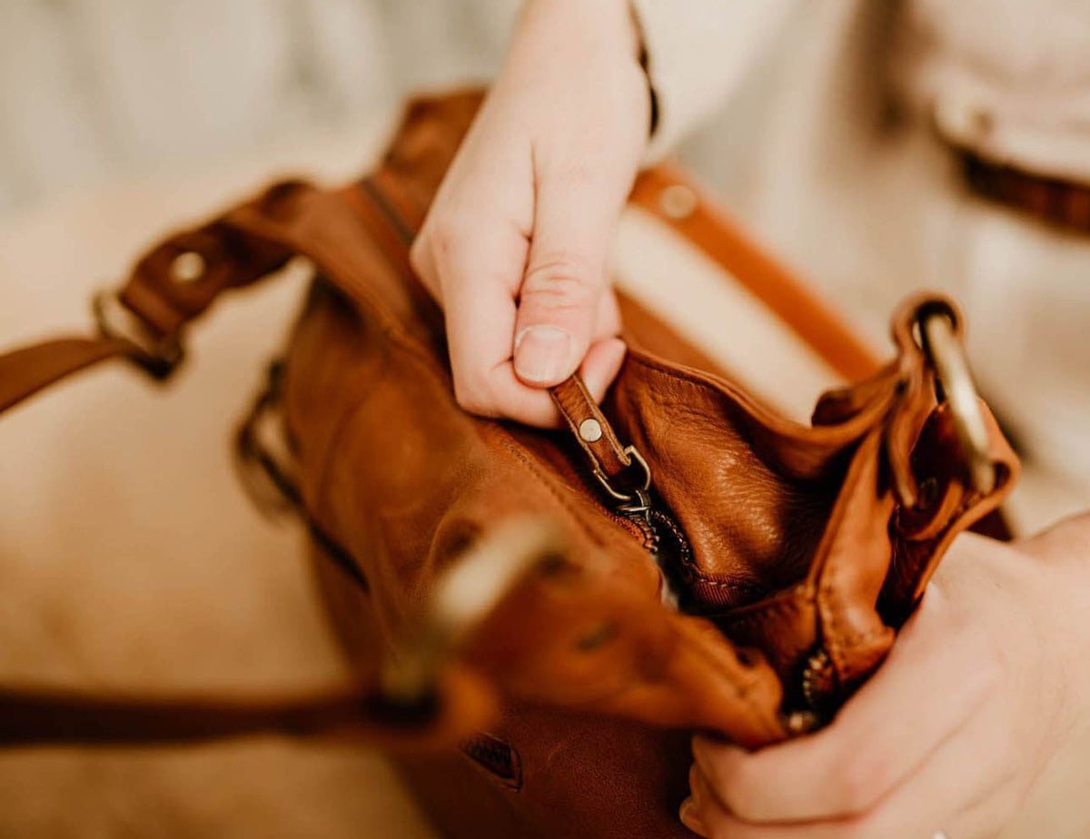 Lake Leather - Telita - Women’s Layered Leather Hobo Bag