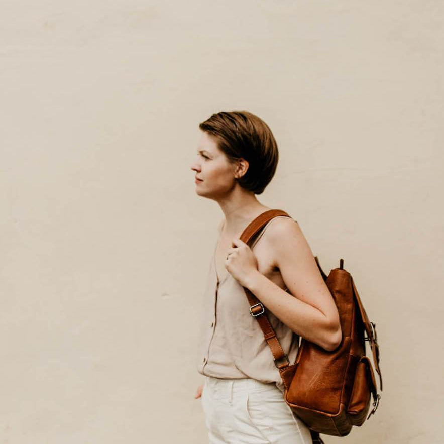 Lake Leather - Plenty - Unisex Large Leather Backpack