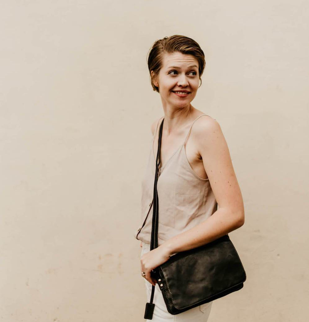 Lake Leather - Ellendale - Women's Small Leather Crossbody Clutch