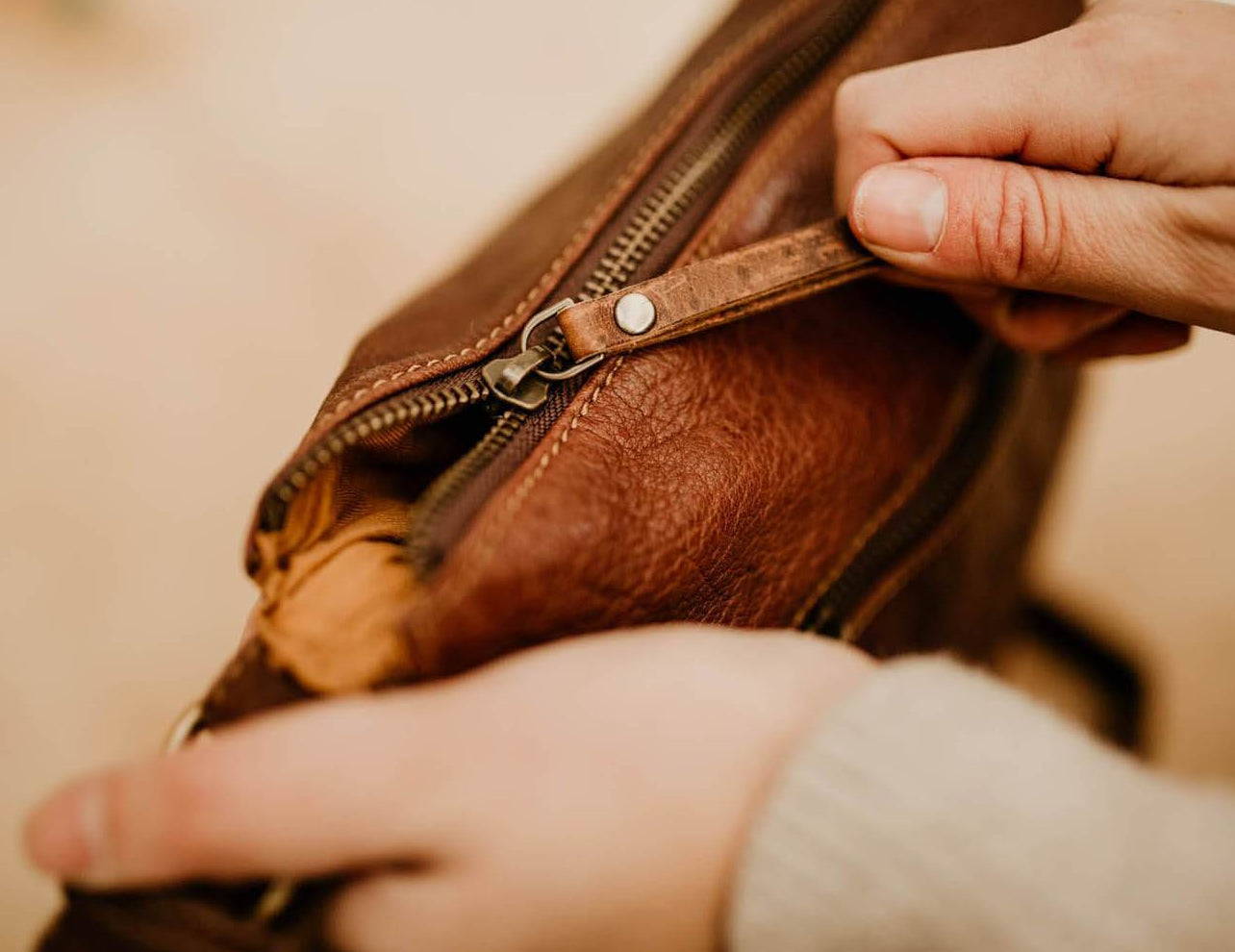 Lake Leather - Hamilton- Unisex Calf Leather Satchel Messenger Bag