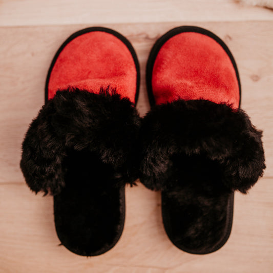 Tas Slipper Co - Inglis - Unisex Raspberry Red Sheepskin Slipper