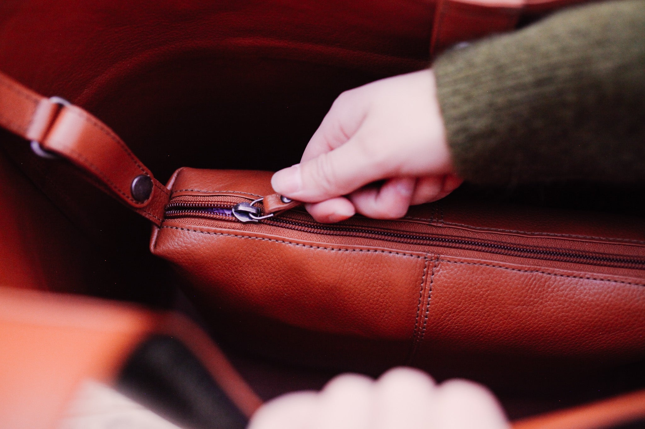 Lake Leather - Hampshire - Women's Large Leather Office Tote Briefcase Organiser