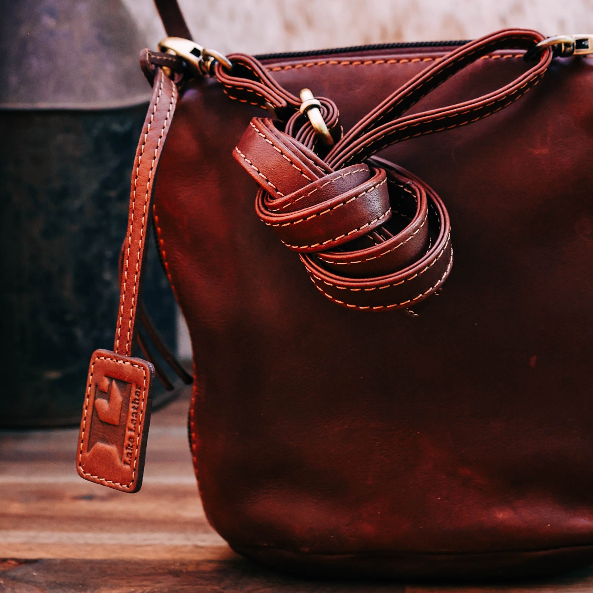 Lake Leather - Robbins - Small Crossbody Leather Bag
