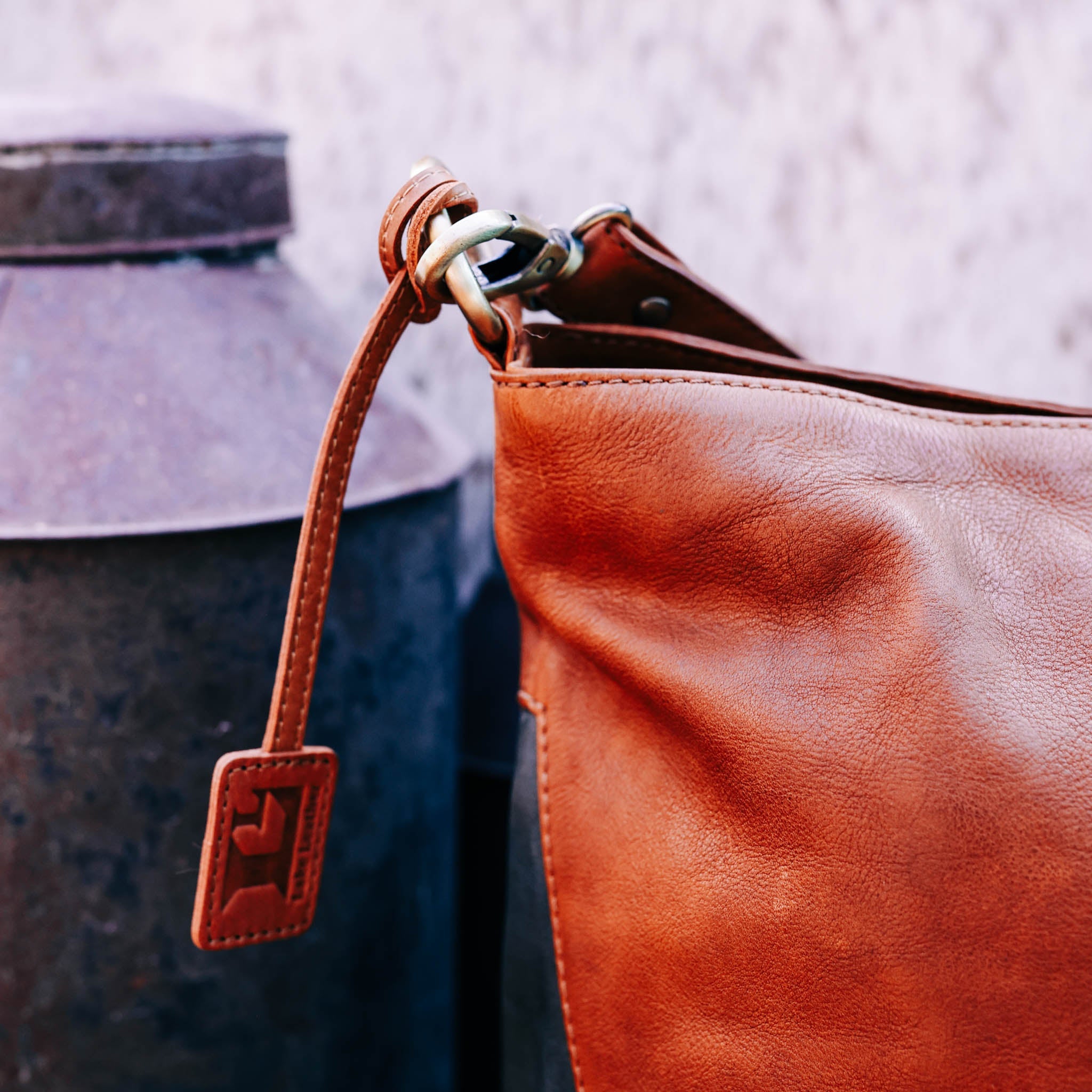 Lake Leather - Balfour - Large Contrast Tote