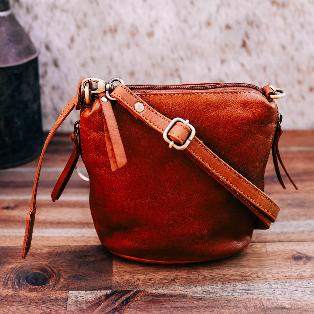 Lake Leather - Robbins - Small Crossbody Leather Bag