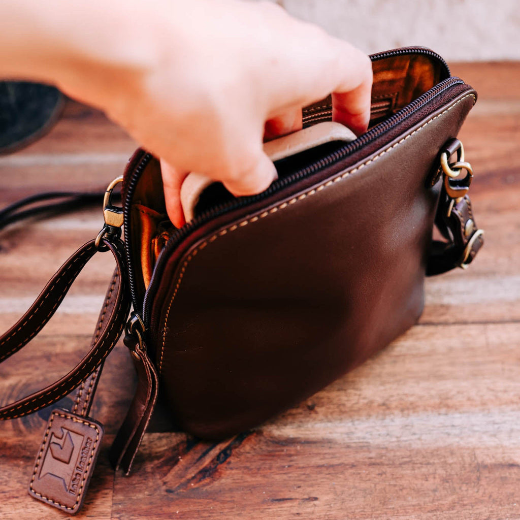 Lake Leather - Pilinger - Small Classic Italian Design Leather Bag