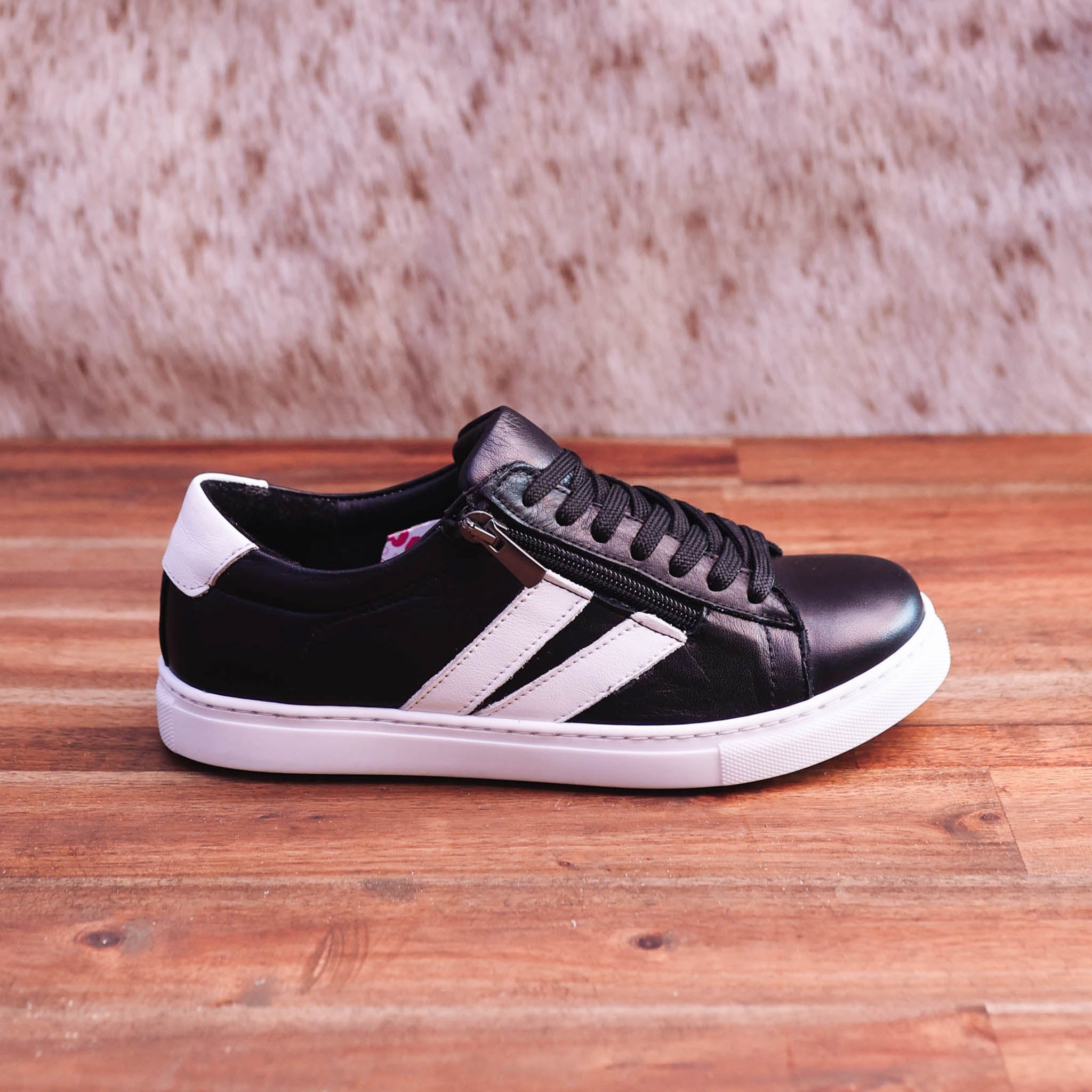 Cabello - Ultimate - Women’s Leather Sneaker