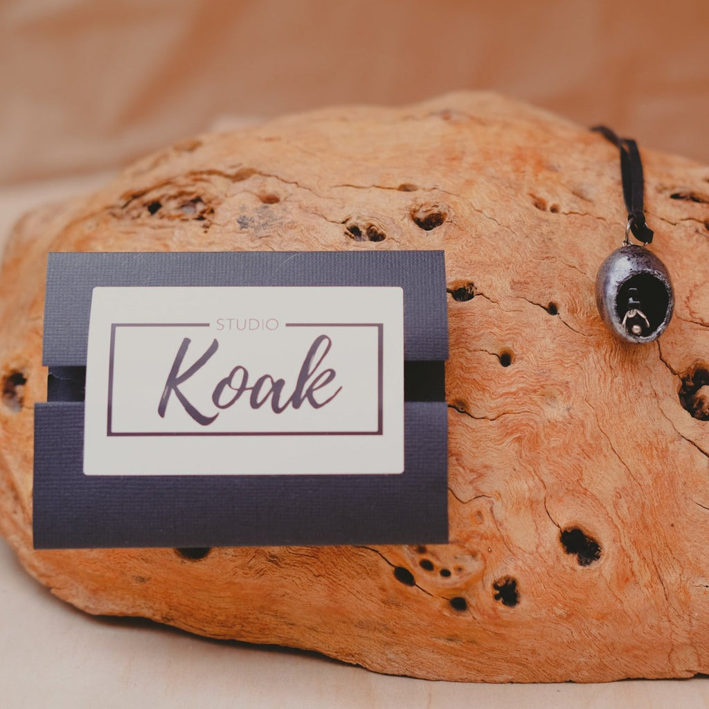 Studio Koak - Pod - Women's Enamelled Silk Pod Necklace