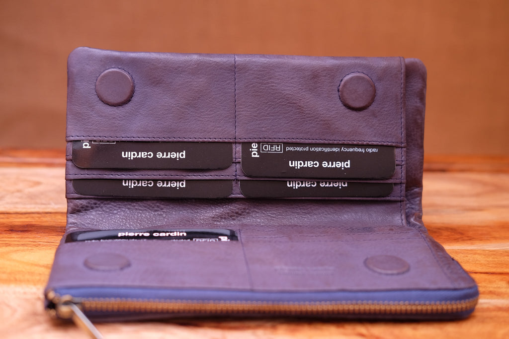 Pierre Cardin - Women's Rustic Leather Woven Purse - PC3124