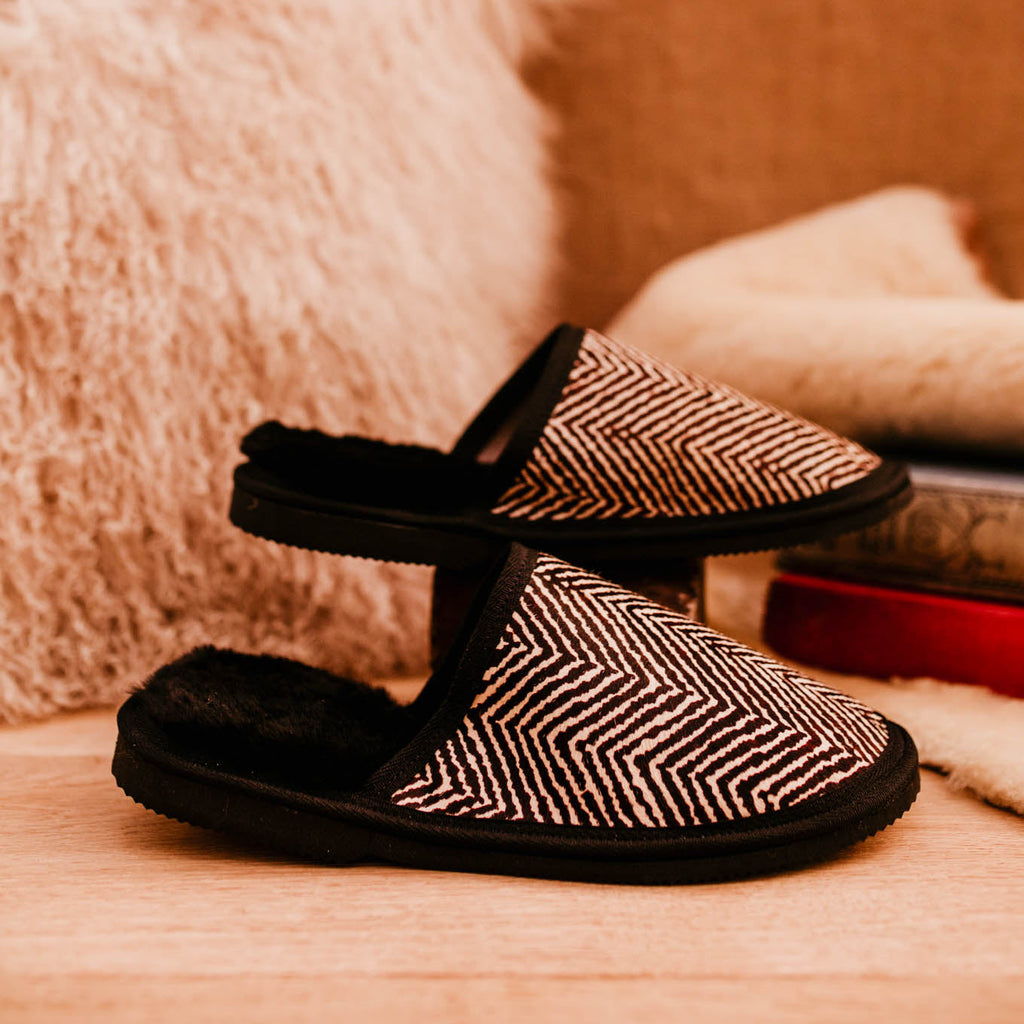 Tas Slipper Co - Macquarie - Unisex Cowhide Scuff