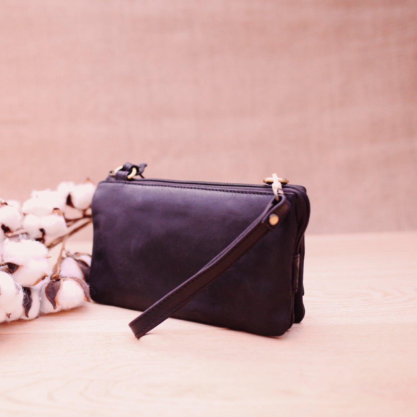 Lake Leather - New Norfolk- Women's Small Leather Crossbody Clutch