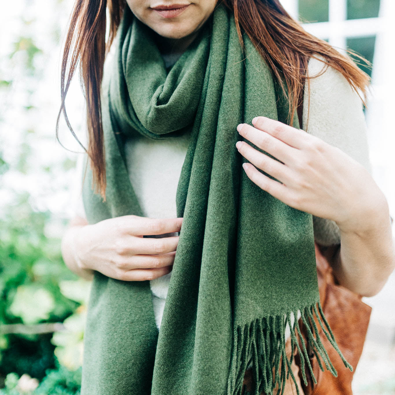 Giftzone - Fine Scarf - Women's Cashmere Blend Tasseled Scarf
