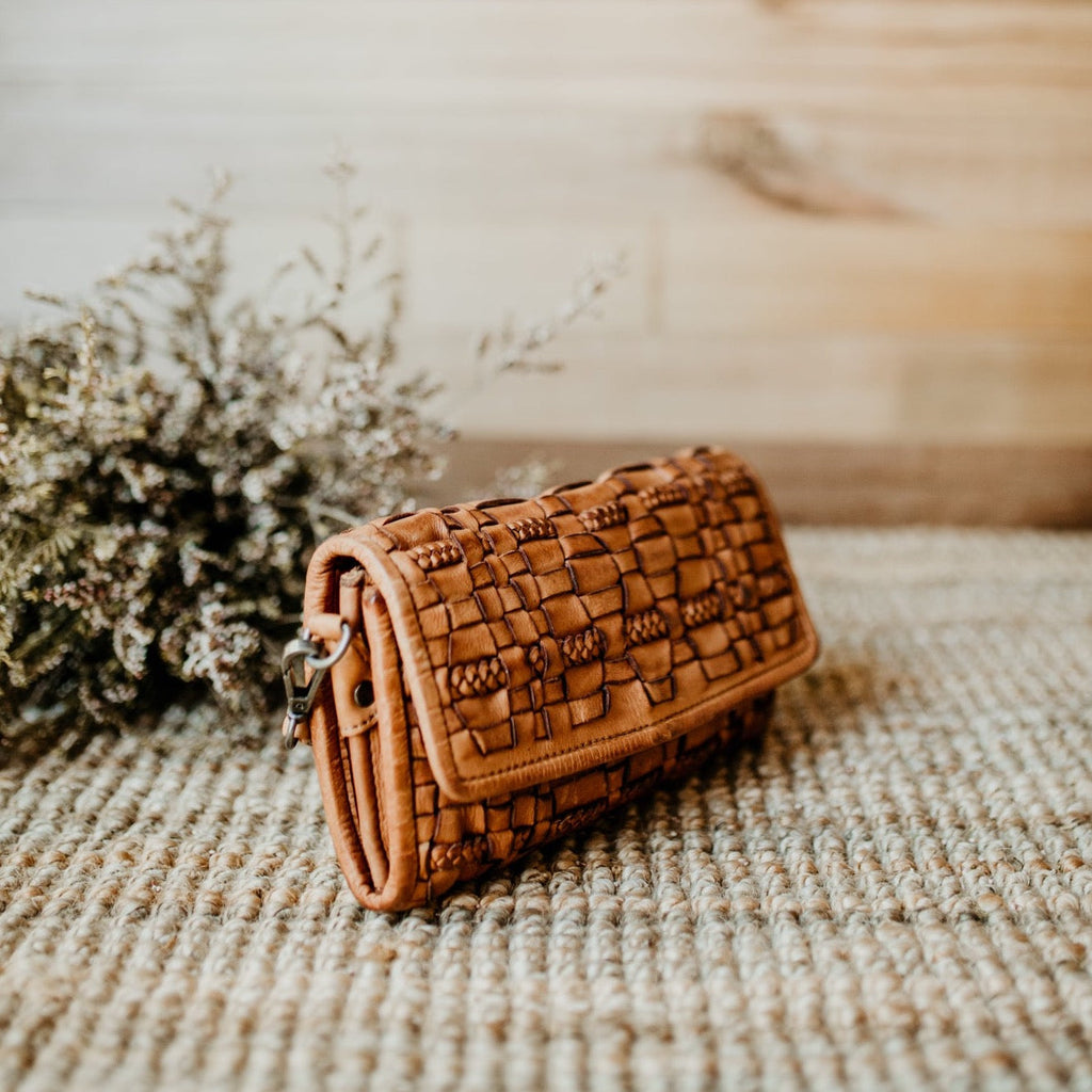 Lake Leather - Evandale -Women's Woven Clutch Crossbody Bag