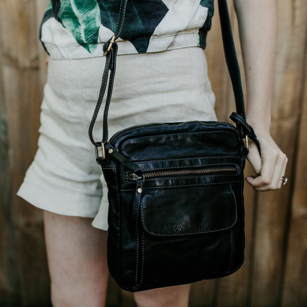 Lake Leather - Dunally - Unisex Leather Crossbody Bag