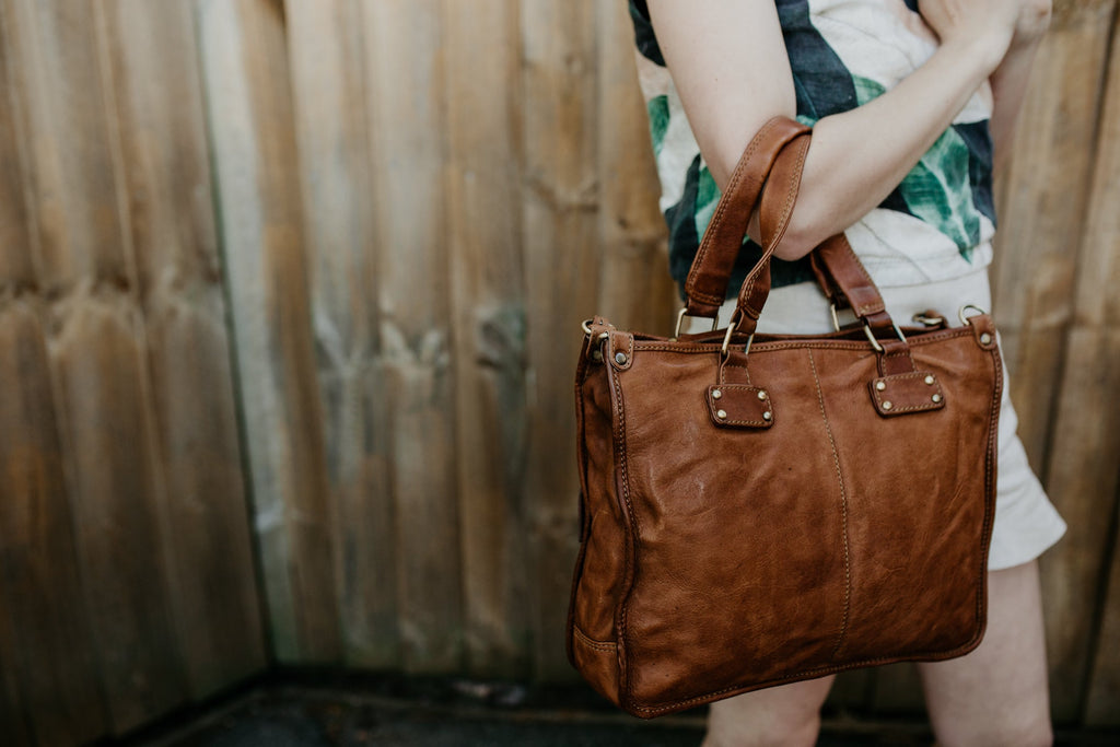 Lake Leather - Cranbrook - Unisex Small Calf Leather Briefcase Messenger