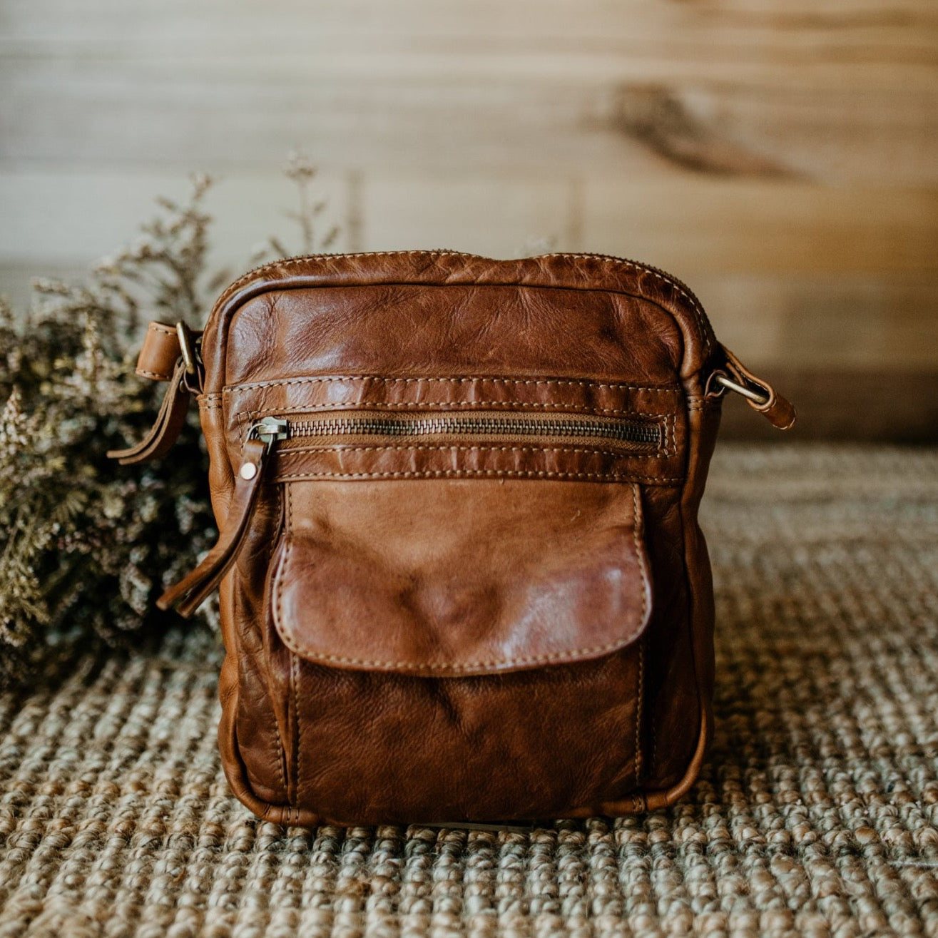 Lake Leather - Dunally - Unisex Leather Crossbody Bag