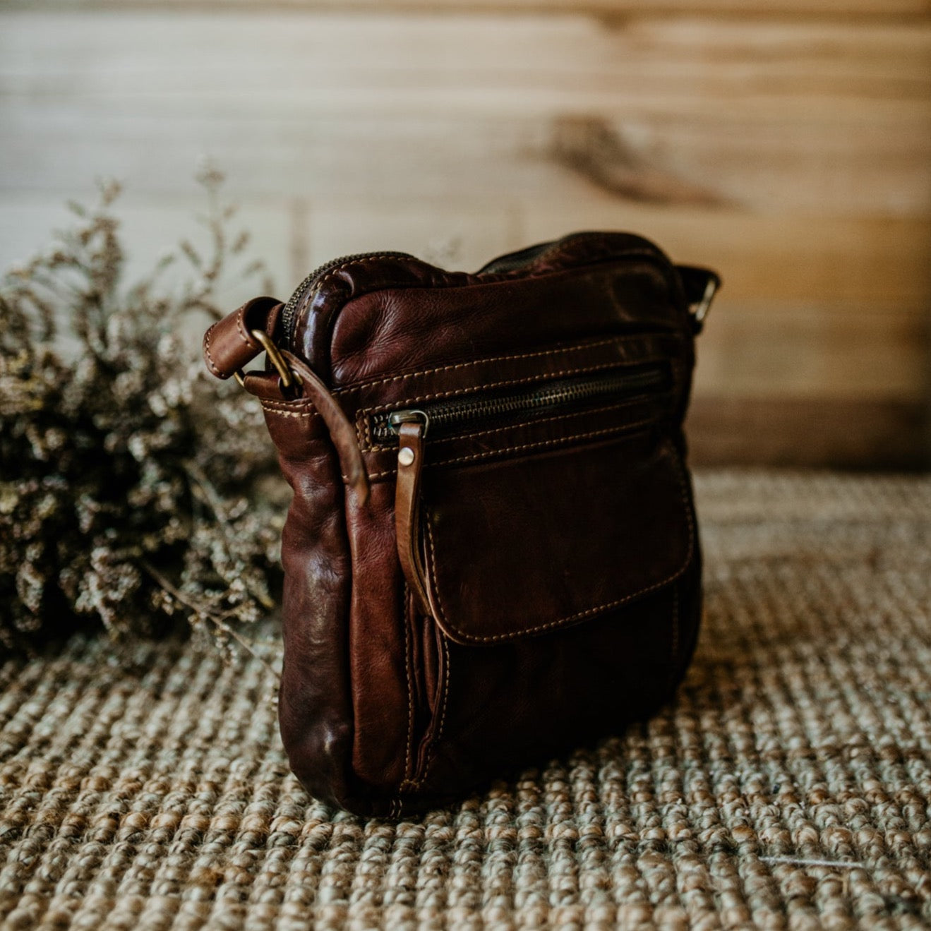 Lake Leather - Dunally - Unisex Leather Crossbody Bag